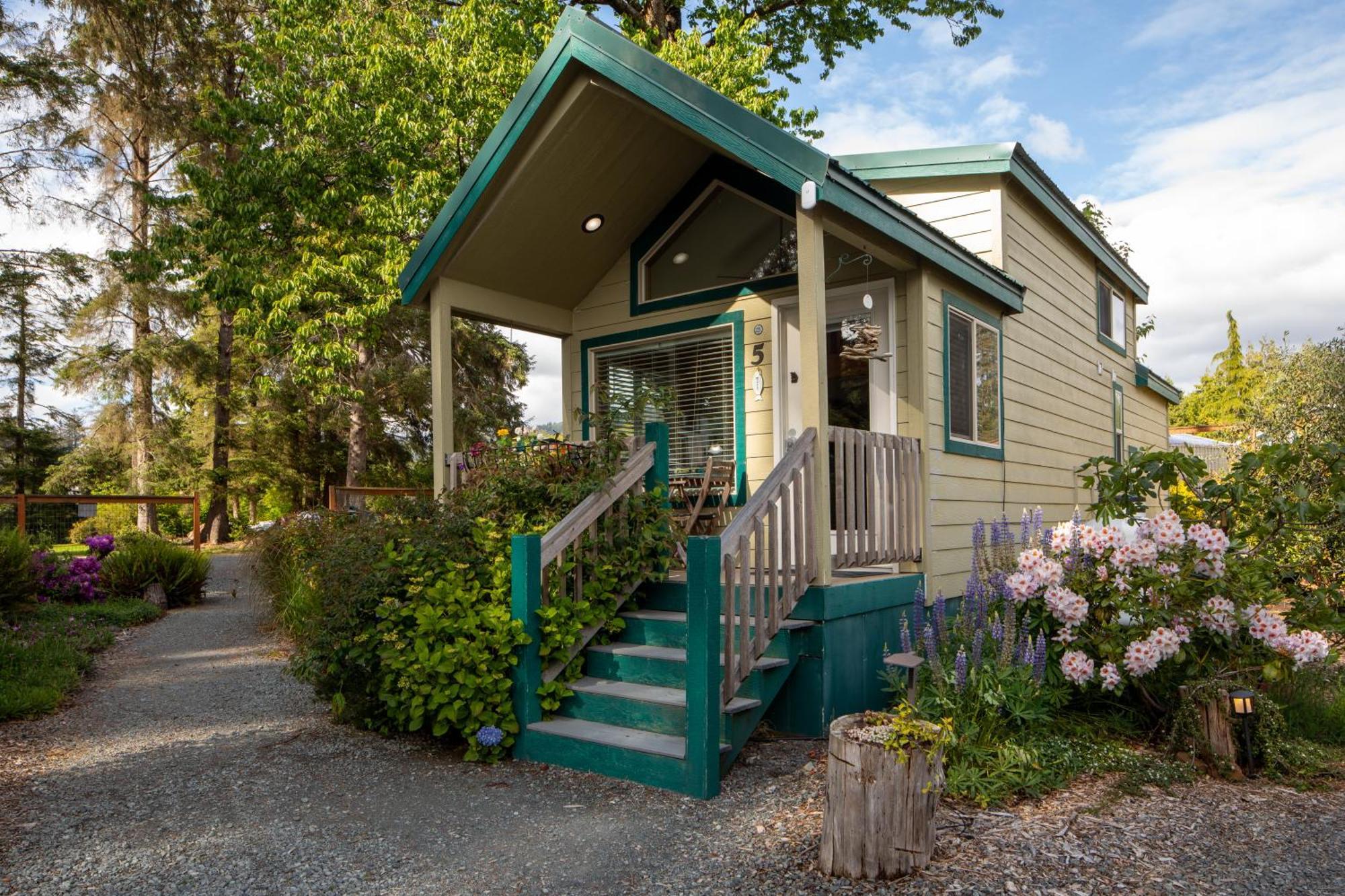 Sheltered Nook On Tillamook Bay Bay City Exterior photo